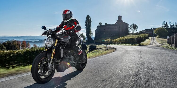 Don’t Follow Lifestyle That You Can’t Afford